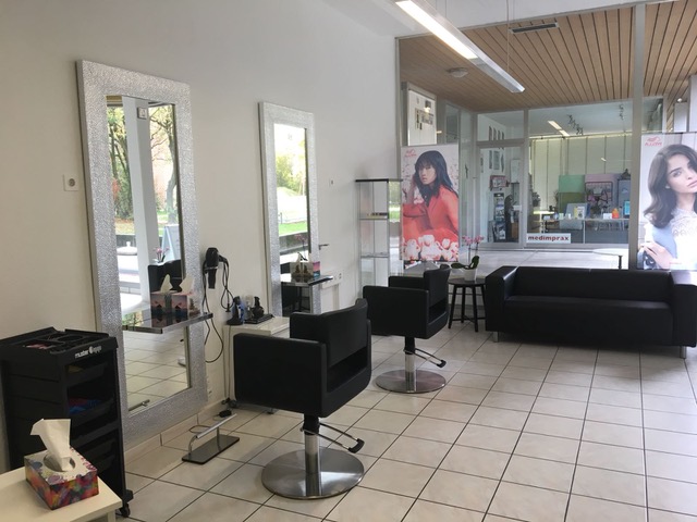 Rezensionen über Hair & Beauty PURA - Coiffeur und Schönheitssalon in Allschwil - Friseursalon