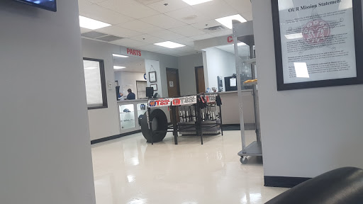 Car Dealer «Chrysler Jeep Dodge City of McKinney», reviews and photos, 700 S Central Expy, McKinney, TX 75070, USA