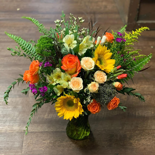 Florist «Chippewa Valley Floral», reviews and photos, 507 S Barstow St, Eau Claire, WI 54701, USA