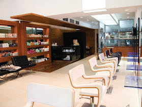 GETT'S Hair Studio - Salon Downtown/Radisson Blu Calea Victoriei