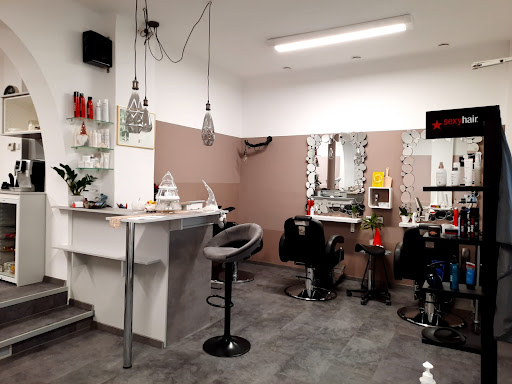 Dani's Hair & Nails In Leopoldsdorf