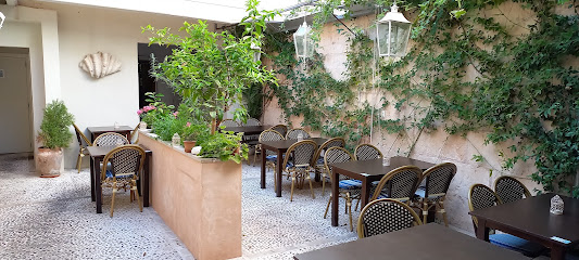 Alchemy Restaurante - Plaça Major, 9, 07650 Santanyí, Illes Balears, Spain