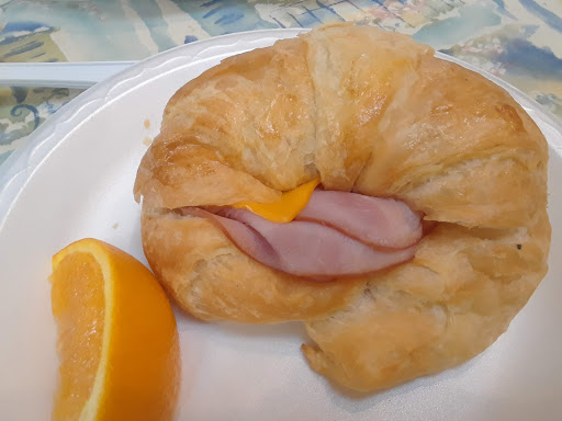 Restaurant «La Baguette French Bread and Pastry Shop», reviews and photos, 3088 Poplar Ave, Memphis, TN 38111, USA