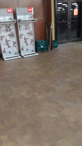 Sporting Goods Store «Gander Mountain», reviews and photos, 528 Harry L Dr, Johnson City, NY 13790, USA