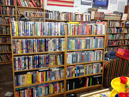 Thrift Store «Urban Thrift», reviews and photos, 9850 Walnut Hill Ln, Dallas, TX 75238, USA