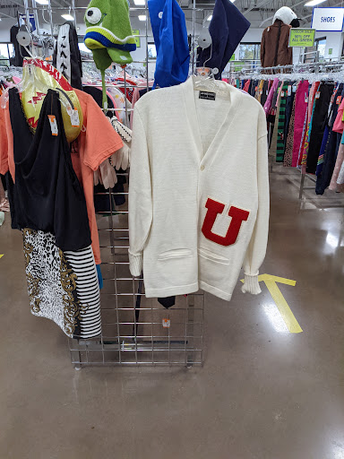 Thrift Store «Goodwill Retail Store of St. Peters – Mid Rivers», reviews and photos, 620 Mid Rivers Mall Dr, St Peters, MO 63376, USA