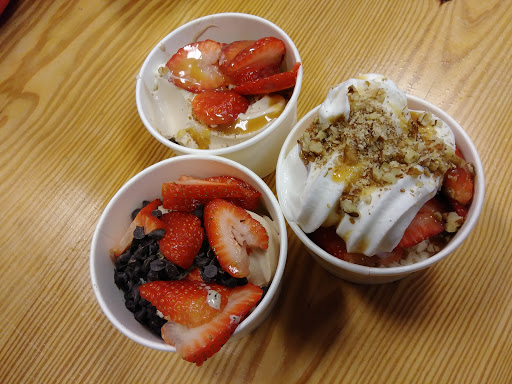 Frozen Yogurt Shop «Front Porch», reviews and photos, 3107 S Interstate 35 #770, Round Rock, TX 78664, USA