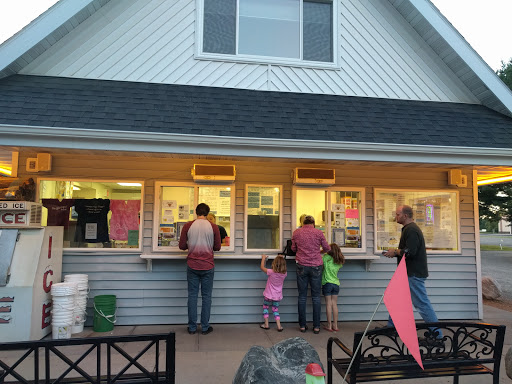 Hoggie Doggies, 8803 WI-47, Woodruff, WI 54568, USA, 