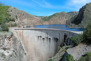 Quéntar Reservoir image