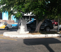 Glorieta de la Virgen del Libano photo
