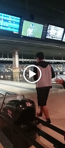 Bowling Alley «Chaparral 300 - We may close 1 hour early Sun-Thurs depending on volume, please call for details.», reviews and photos, 4191 Chino Hills Pkwy, Chino Hills, CA 91709, USA