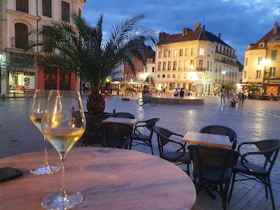 L'angélus Bar à Vins & Bulles à Sens