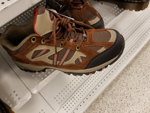 Clothing Store «Ross Dress for Less», reviews and photos, 3255 SW Cedar Hills Blvd, Beaverton, OR 97005, USA