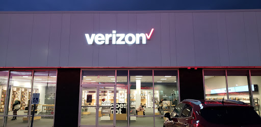 Cell Phone Store «Verizon», reviews and photos, 10651 E US Hwy 36 a, Avon, IN 46123, USA