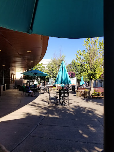 Shopping Mall «Bridgeport Village», reviews and photos, 7455 SW Bridgeport Rd, Tigard, OR 97224, USA