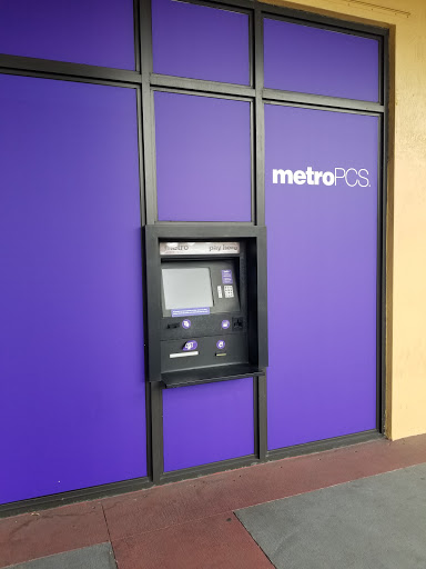 Cell Phone Store «MetroPCS Corporate Store», reviews and photos, 7780 NW 25th St, Miami, FL 33126, USA