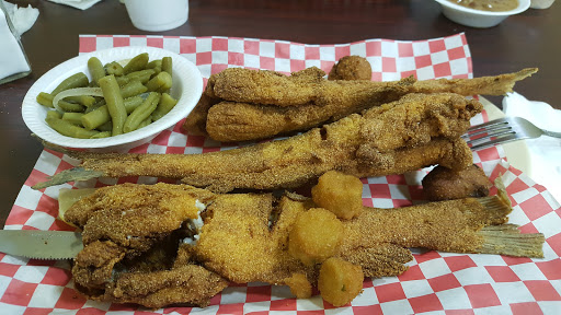 Truck Stop «Wild Fire Casino And Fuel Stop», reviews and photos, 1680 N Lobdell Hwy, Port Allen, LA 70767, USA