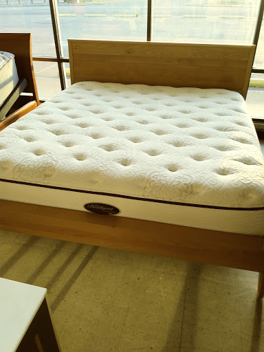 Thrift Store «TC Resale & Donation Thrift Store», reviews and photos, 5050 SE 82nd Ave, Portland, OR 97266, USA