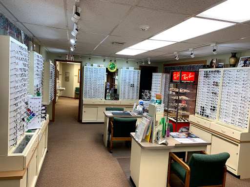 Optometrist «Park Family Eye Care», reviews and photos, 9 S Lincolnway St, North Aurora, IL 60542, USA