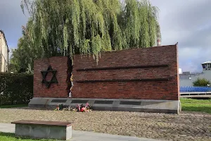Pomnik Ofiar Getta w Częstochowie image
