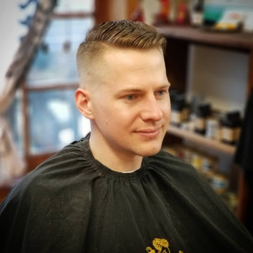 Barber Shop «Traunik Barbershop», reviews and photos, 4022 N Wilson Dr, Shorewood, WI 53211, USA