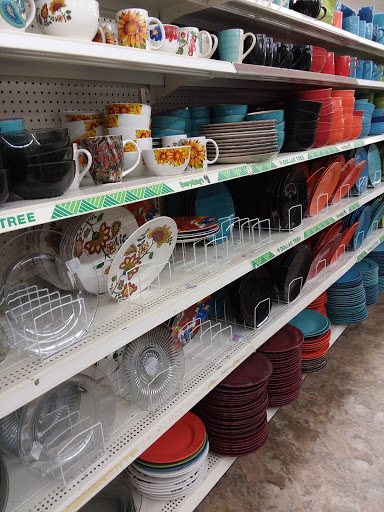 Dollar Store «Dollar Tree», reviews and photos, 6929 Dempster St, Morton Grove, IL 60053, USA