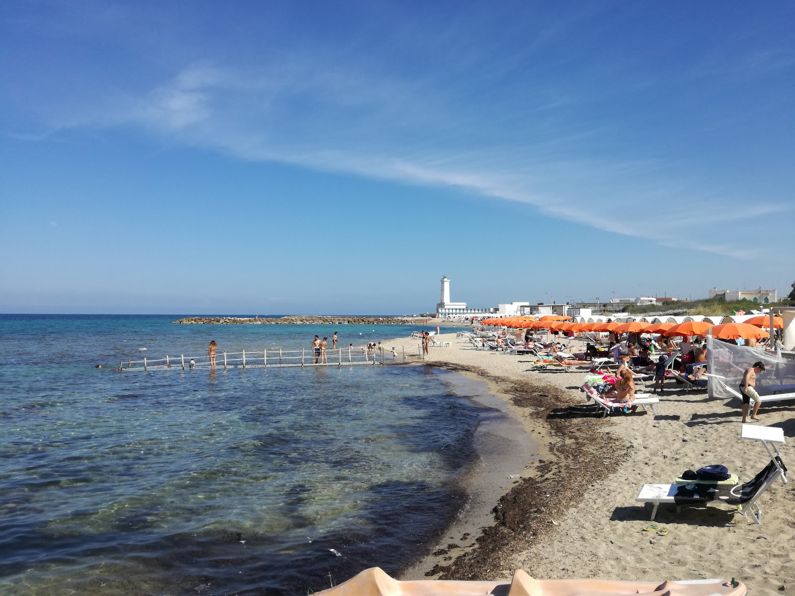 Fotografie cu Spiaggia San Cataldo zonă de stațiune de pe plajă