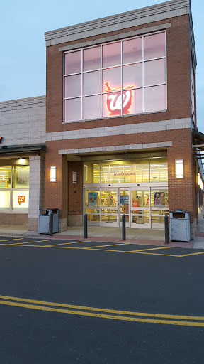 Walgreens, 324 N Main St, West Hartford, CT 06117, USA, 