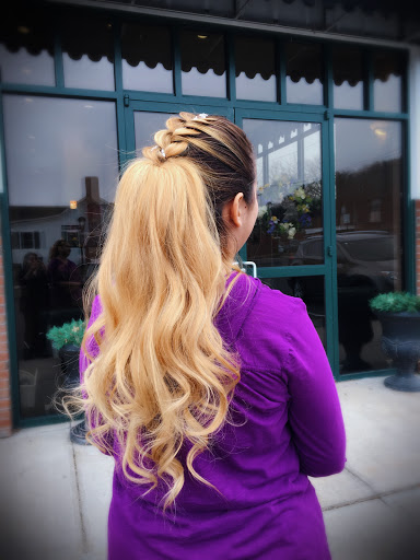 Beauty Salon «La Belle Chateau Salon & Spa», reviews and photos, 55 Mill St, Unionville, CT 06085, USA