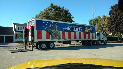 Liquor Store «Avenue Wine & Liquor Inc», reviews and photos, 4075 S Howell Ave, Milwaukee, WI 53207, USA