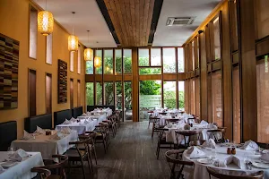 Le Sherpa Restaurant image