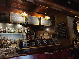 Legend Pub