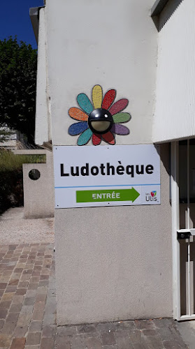 LudAVAG Ludothèque et Espace multimédia associatifs à Les Ulis