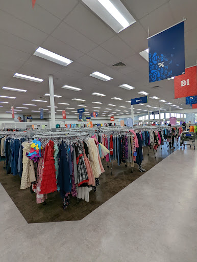 Thrift Store «Deseret Industries Thrift Store», reviews and photos, 605 E Grant Rd, Tucson, AZ 85705, USA