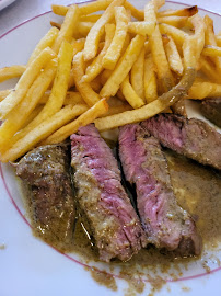 Steak frites du Restaurant de viande Le Relais de Venise - son entrecôte à Paris - n°11