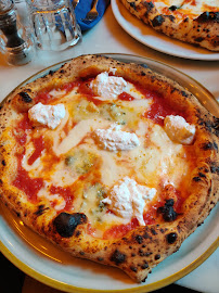 Pizza du IAMM IA - Pizzeria Napolitaine à Levallois-Perret - n°1