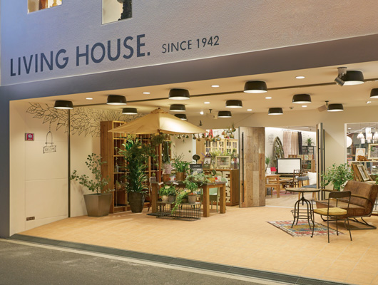 LIVING HOUSE. 堀江店