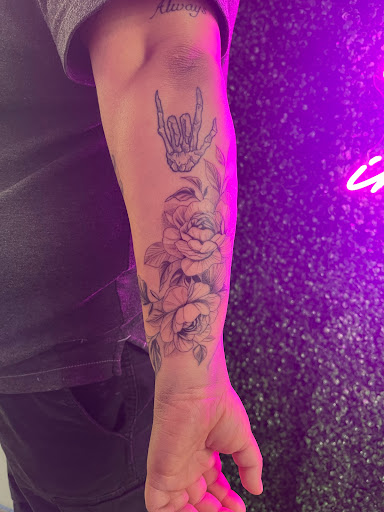 Explore enso tattoo ideas, creative tattoo ideas in Alexandria, available at Old Town Ink & Art Gallery