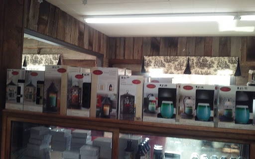 Fabric Store «Thrifty Fabrics & Shepperson Upholstery», reviews and photos, 11301 Bardstown Creek Rd, Louisville, KY 40291, USA