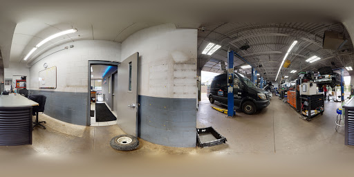 Tire Shop «ULTIMATE CAR CARE», reviews and photos, 5641 Blackburn Ln, Inver Grove Heights, MN 55076, USA