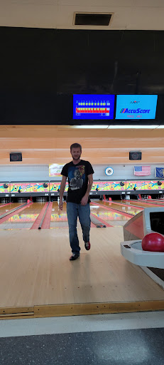 Bowling Alley «Munsee Lanes Inc», reviews and photos, 601 E 26th St, Muncie, IN 47302, USA