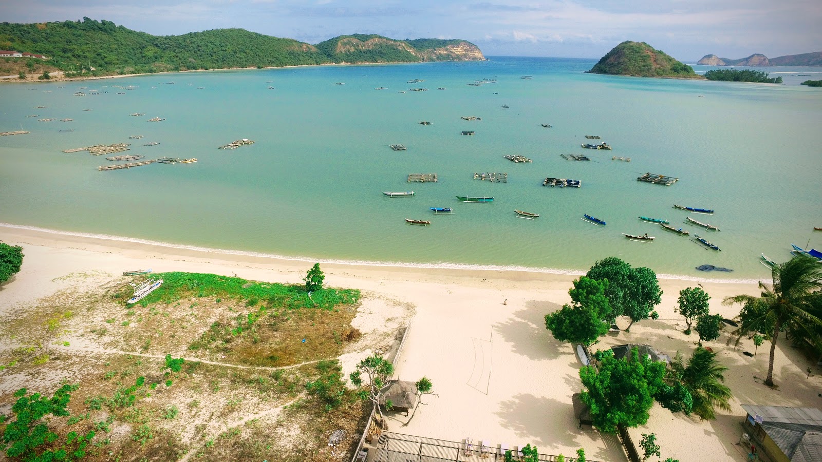 Foto von Bumbang Beach teilweise hotelbereich