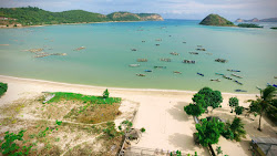 Photo de Bumbang Beach partie de la zone de l'hôtel