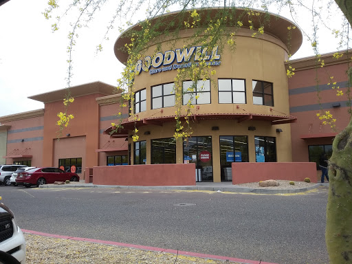 Thrift Store «Dysart Goodwill Retail Store & Donation Center», reviews and photos, 5116 N Dysart Rd, Litchfield Park, AZ 85340, USA