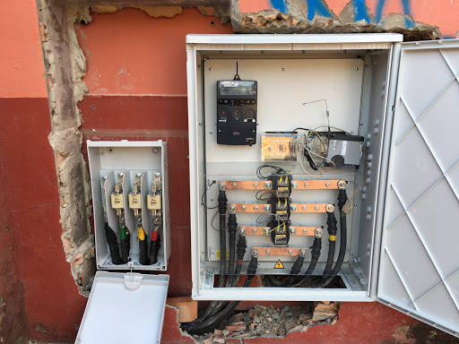 Sando's Electricidad en Cádiz, Cádiz