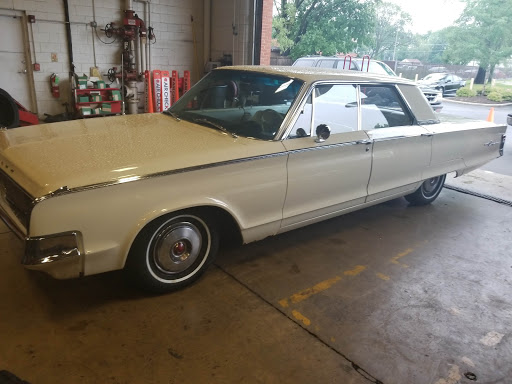 Tire Shop «Discount Tire Store - Crestwood, IL», reviews and photos, 13550 S Cicero Ave, Crestwood, IL 60445, USA