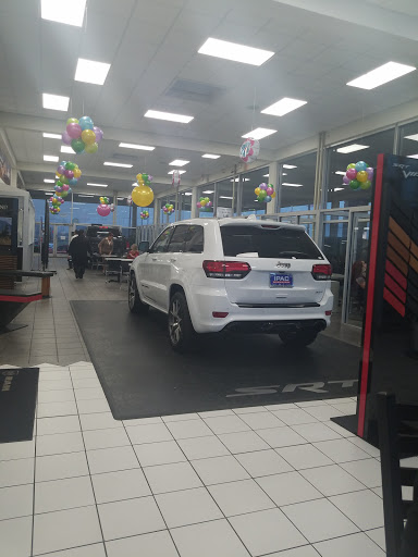 Car Dealer «Ingram Park Chrysler Jeep Dodge RAM», reviews and photos, 7000 NW Loop 410, San Antonio, TX 78238, USA