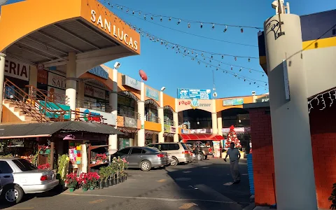 Centro comercial "San Lucas" image