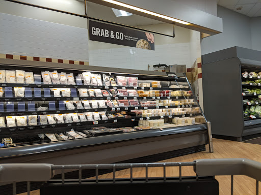 Grocery Store «Giant Food Stores», reviews and photos, 450 E Main St, Middletown, PA 17057, USA