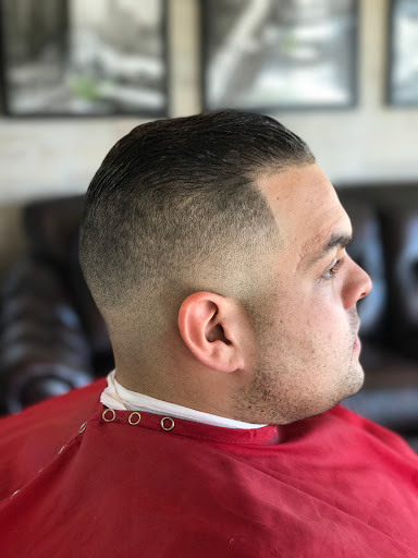 Barber Shop «Burlington Barbershop», reviews and photos, 20 W Burlington Ave, Westmont, IL 60559, USA